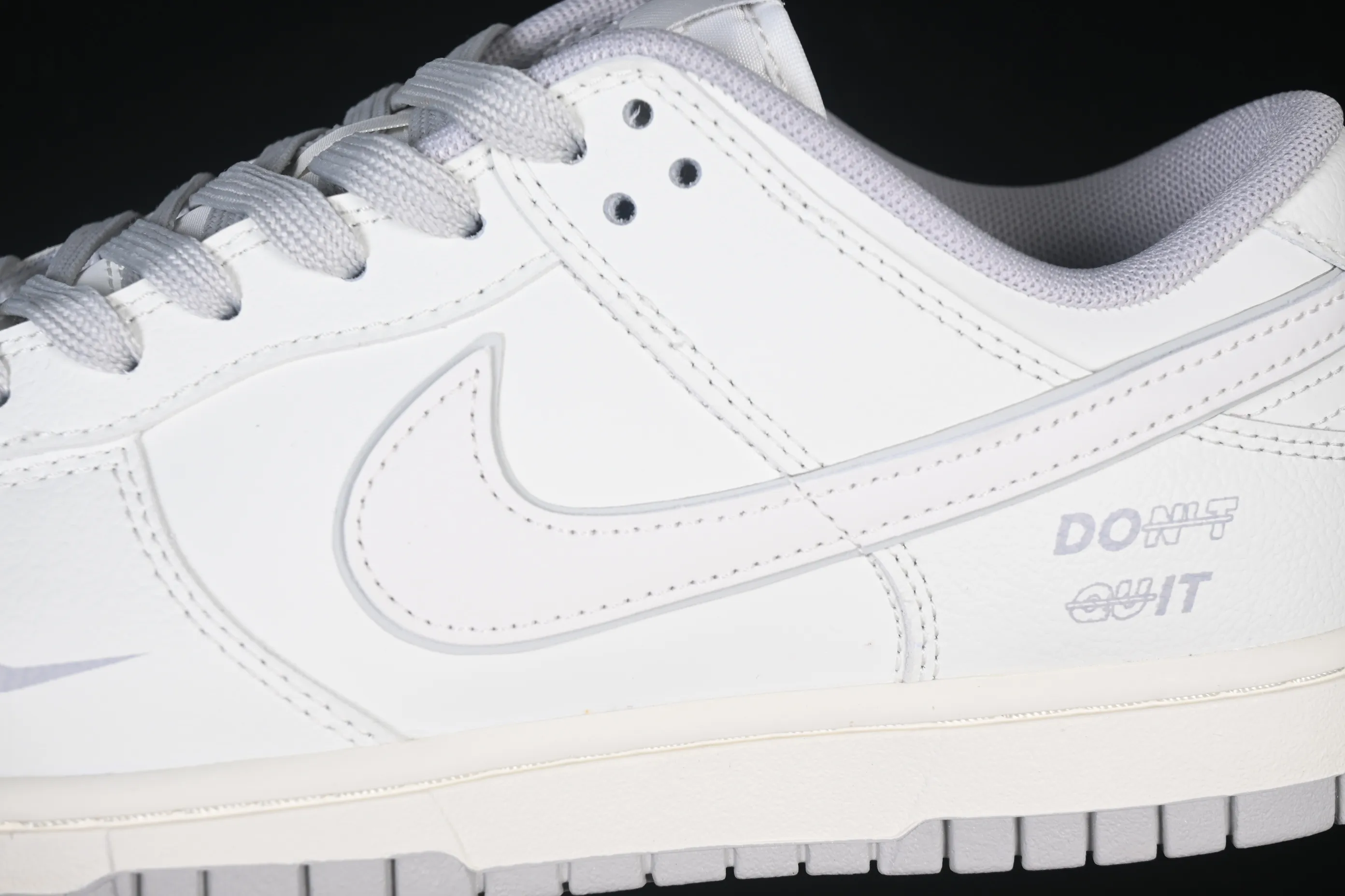 All categories Nk SB Dunk Series Nk SB Dunk Low High-end customized low-top sneakers Nike SB Dunk Low "Just Do It" Anniversary high-end customized low-top casual sneakers WG0508-046